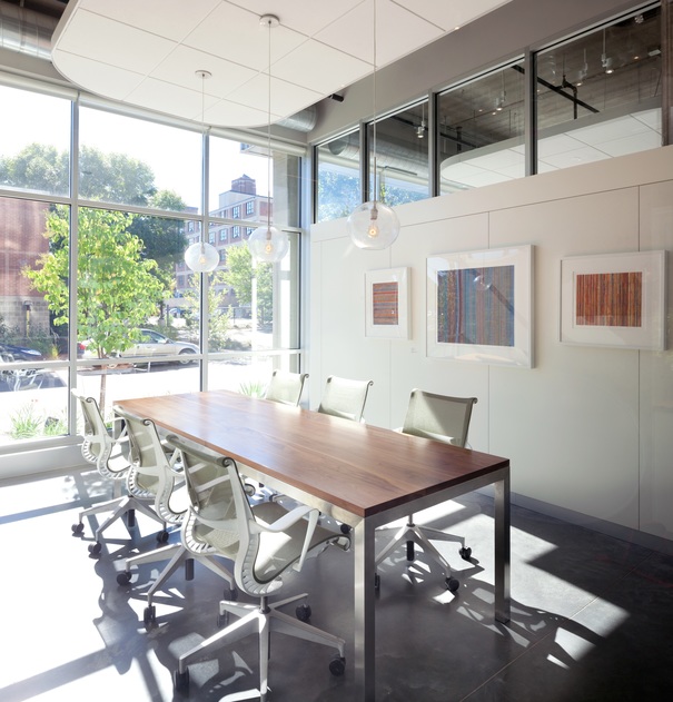 Nolo Living East (North Loop) Image 11