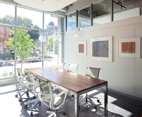 Nolo Living East (North Loop) Image 11