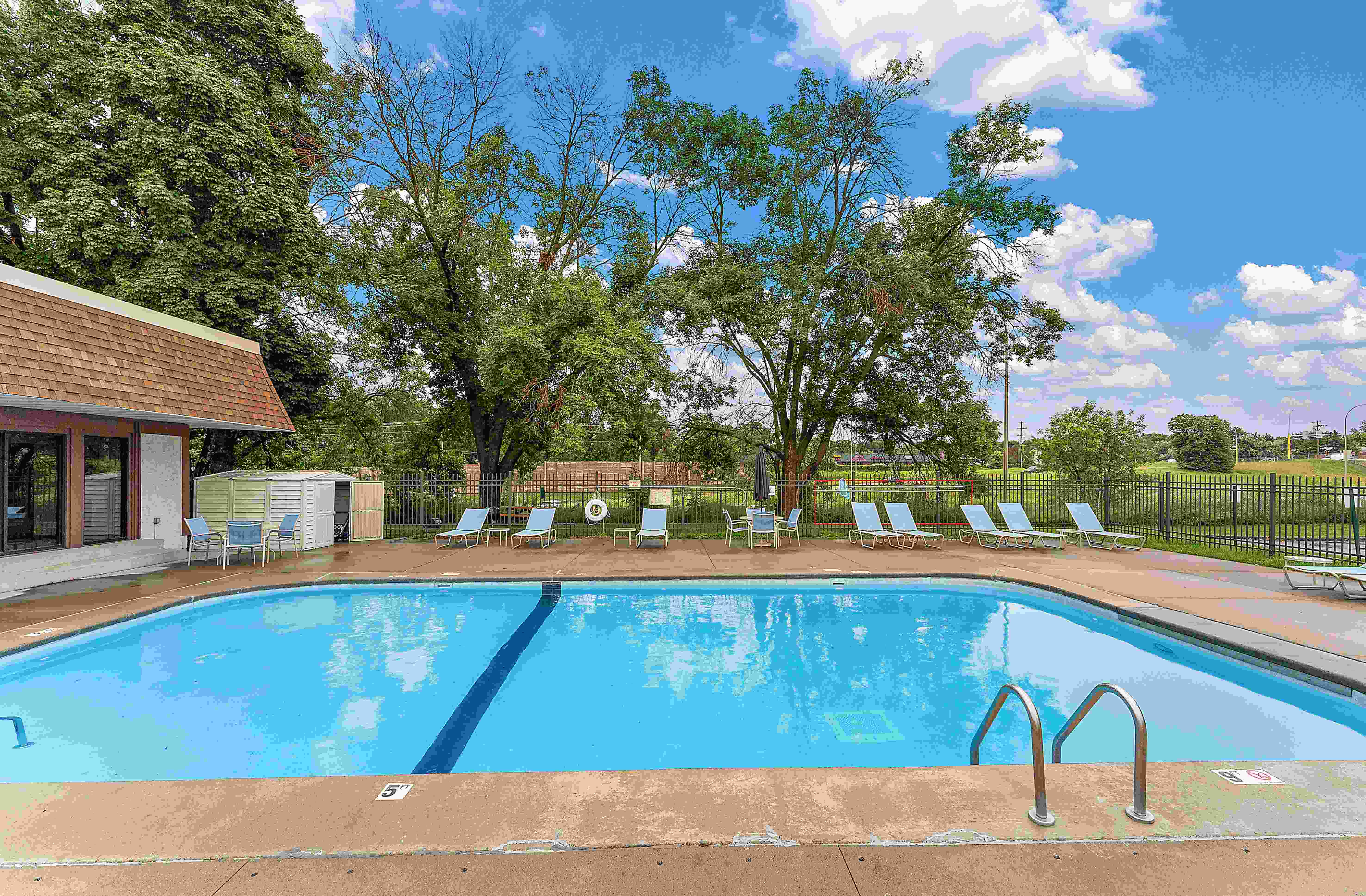 Lancaster Village Apartments Image 45