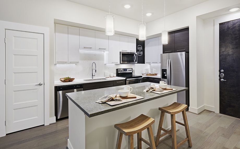 Camden McGowen Station Image 9