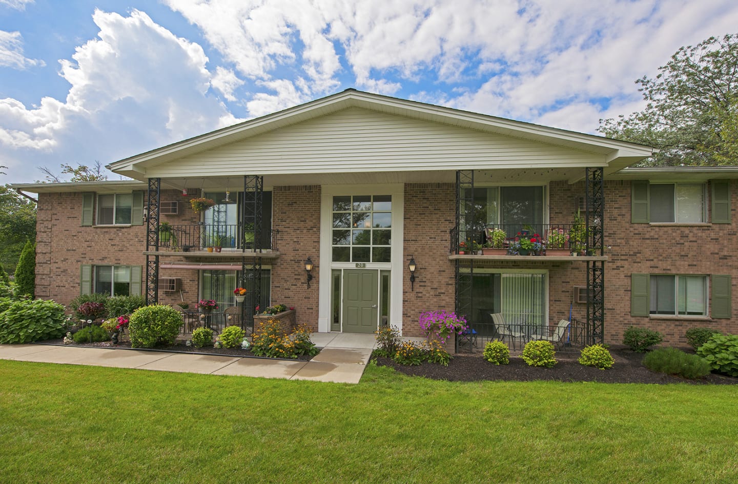 Armor Heights Apartments Image 1