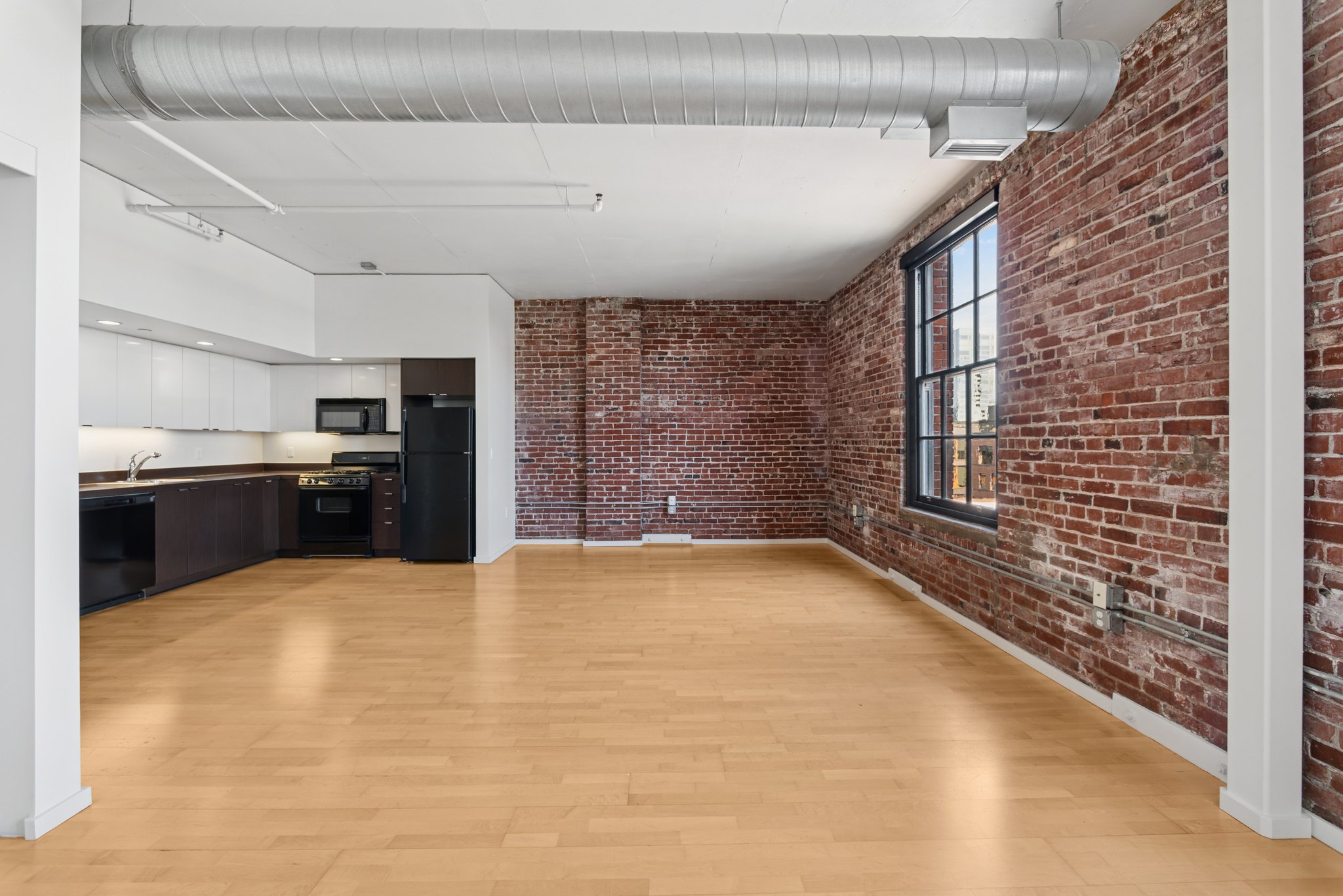 Crane Flats and Lofts Image 3