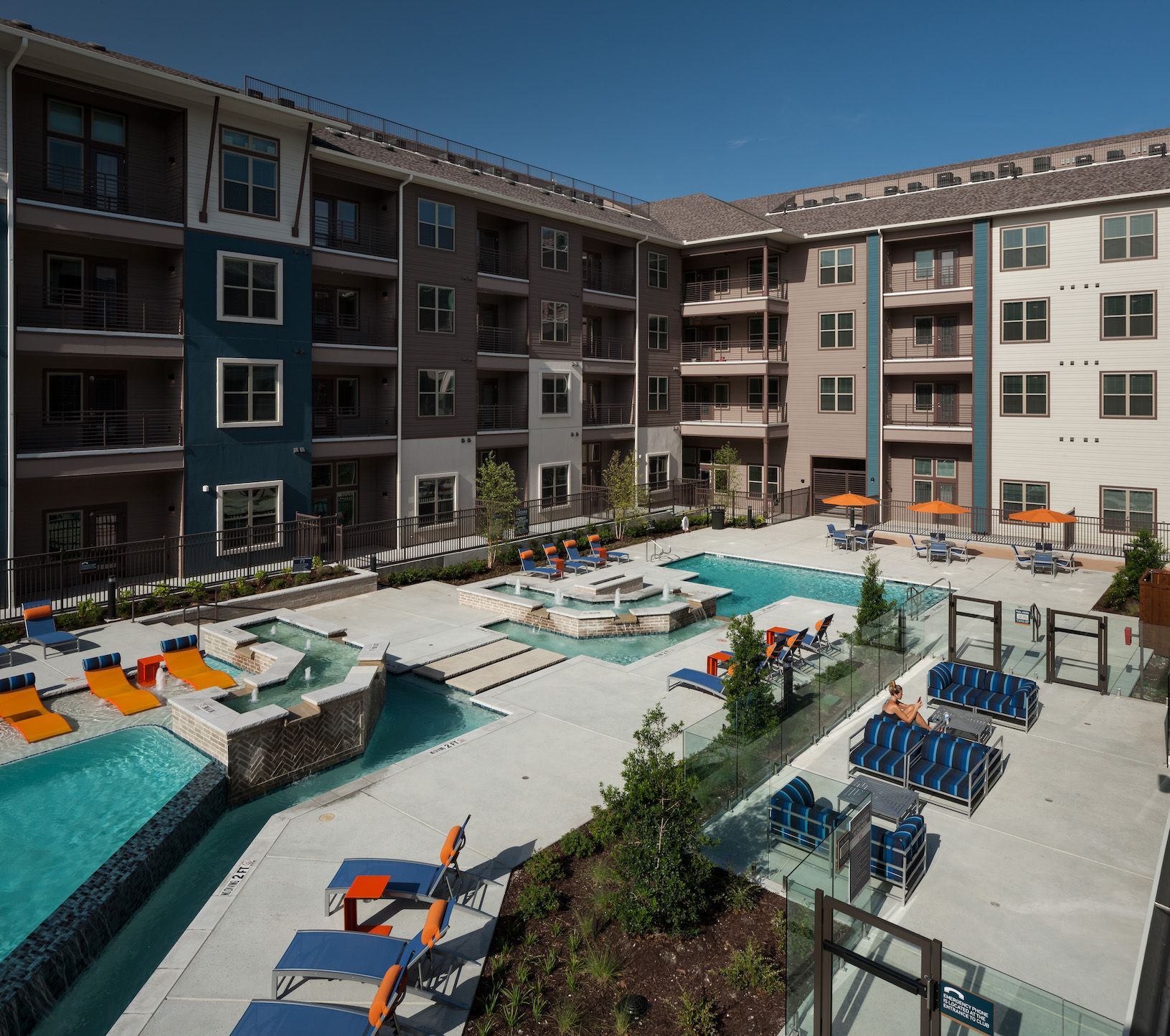 Axiom HUB 121 Image 20