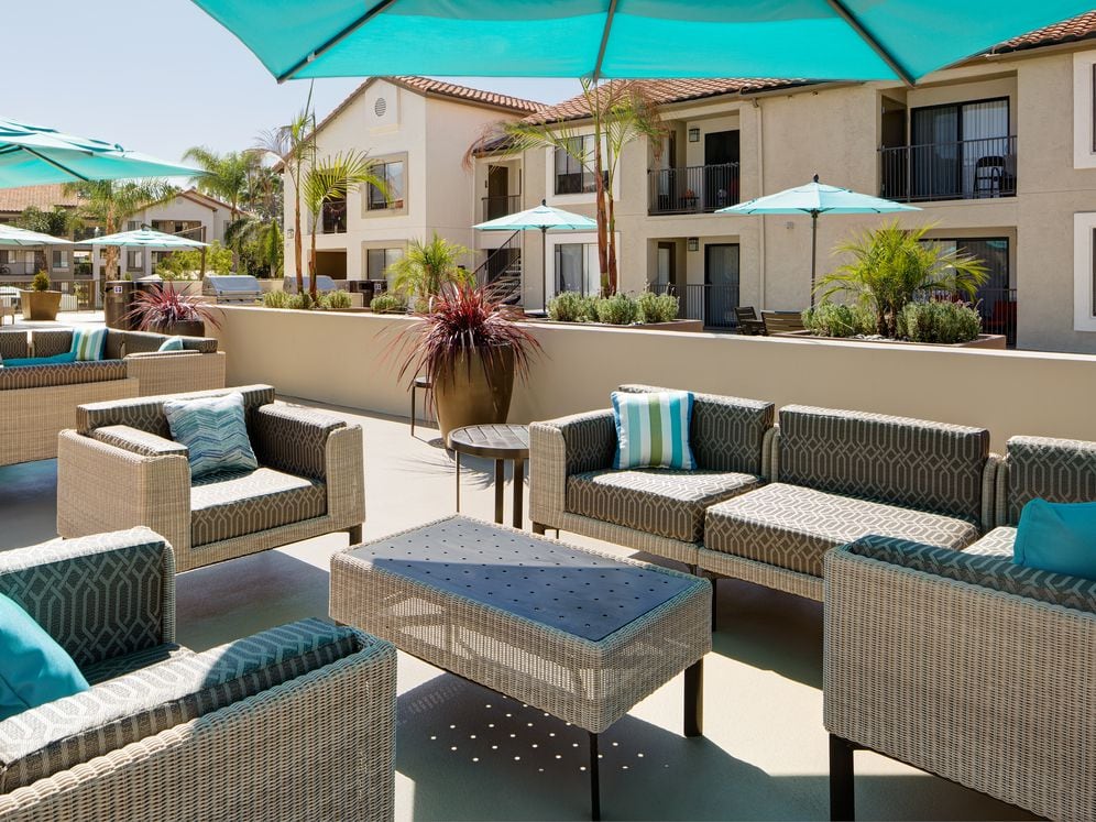 Outdoor Lounge Seating