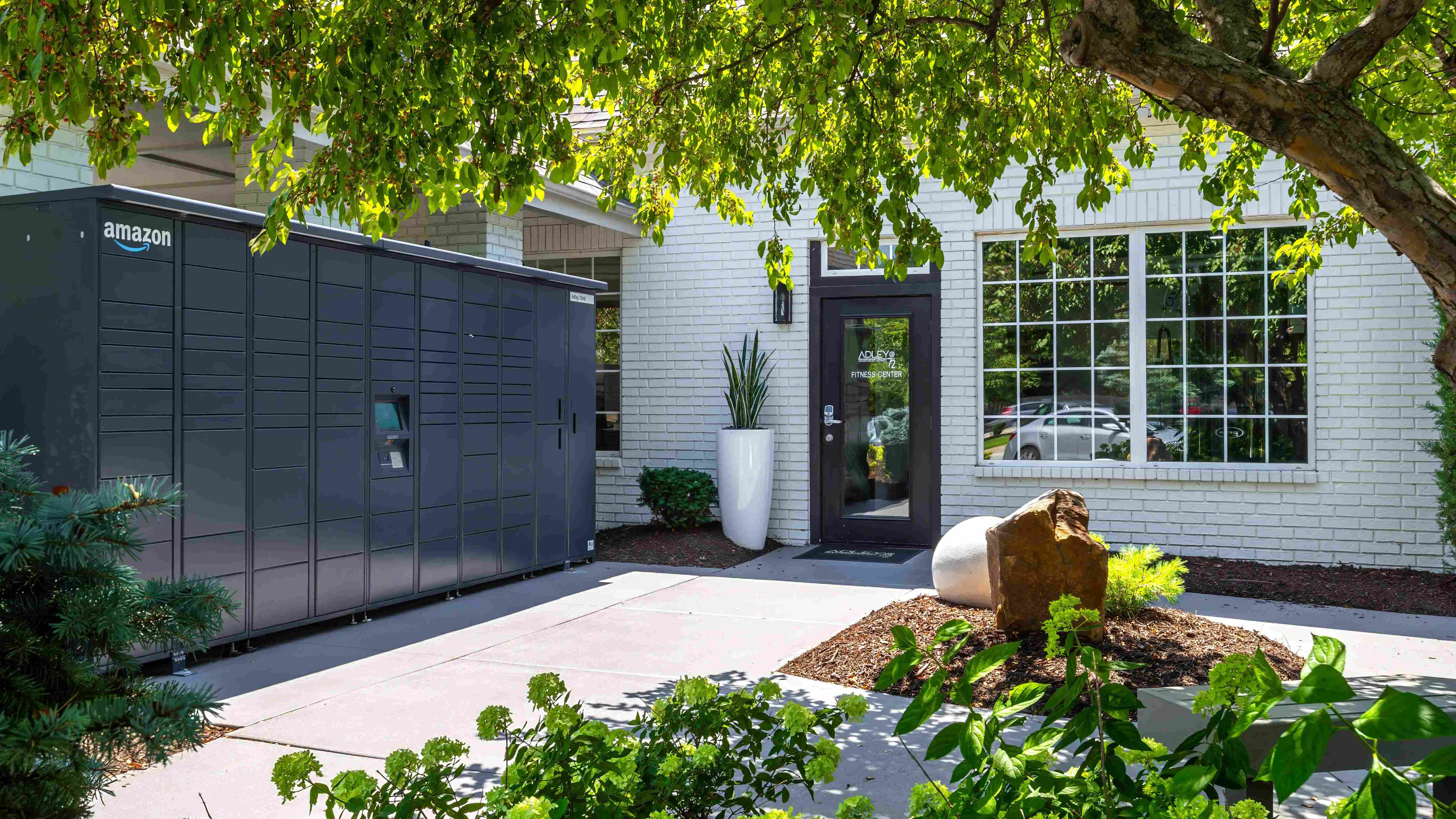 Our Amazon Hub package lockers offer convenient package solutions and easy deliveries.