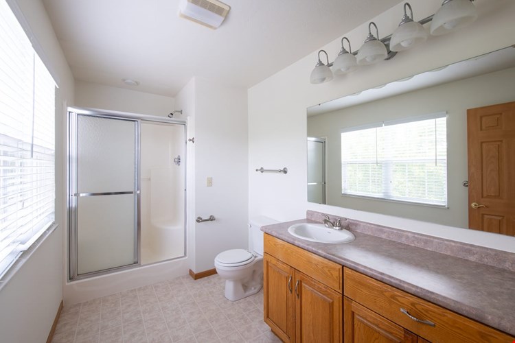 Holiday Park Apartments & Townhomes Image 15