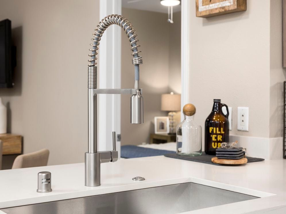 Design Scheme II Kitchen with stainless steel appliances