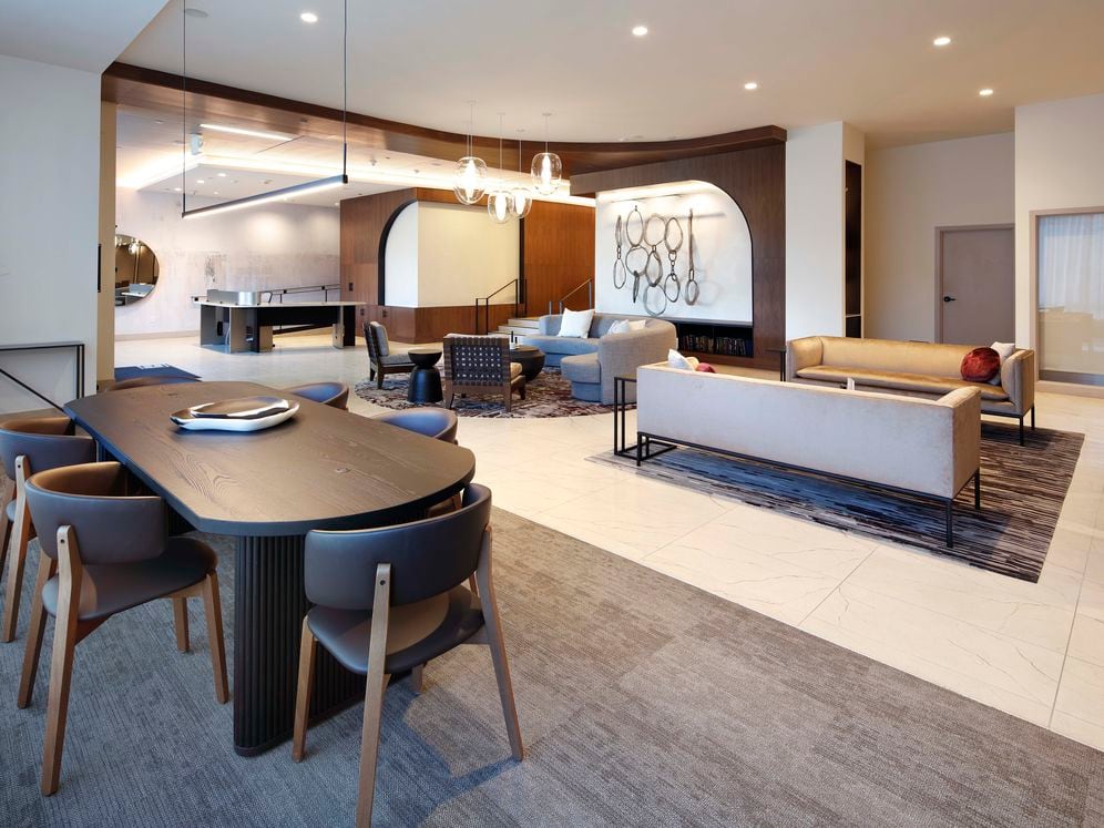 Lobby and leasing area