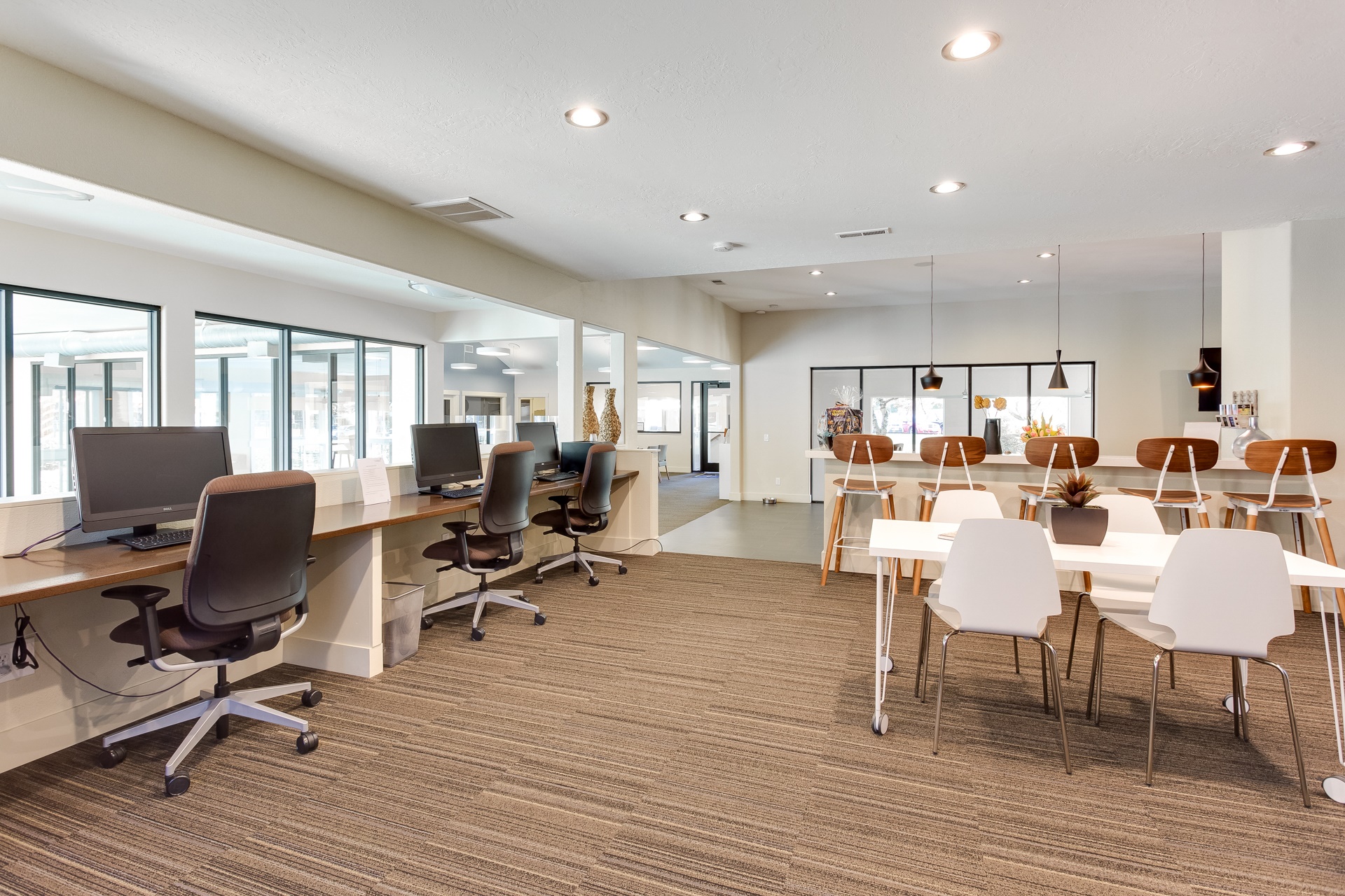 Lumina Apartments Image 7