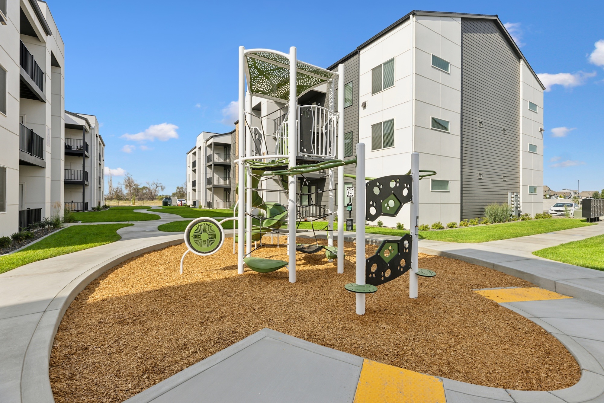 Brisa Heights Image 27