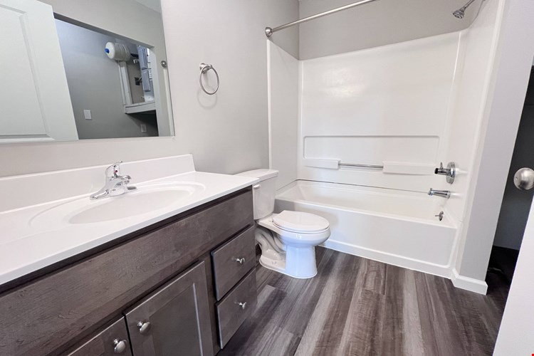 Wyndemere Apartments Image 85