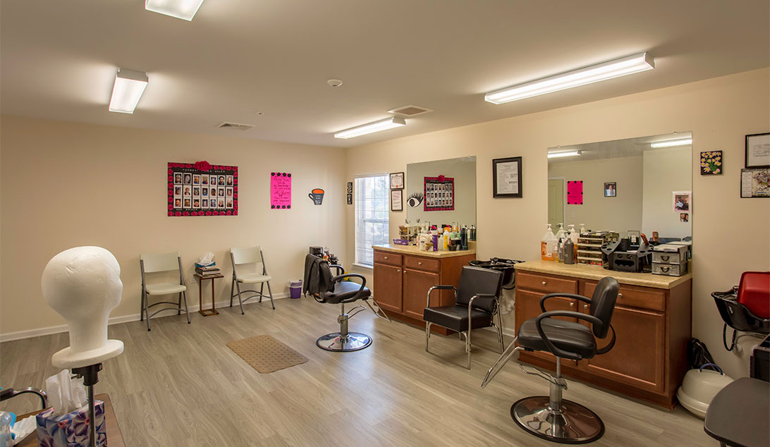 Forrest Pines Senior Apartments Image 4