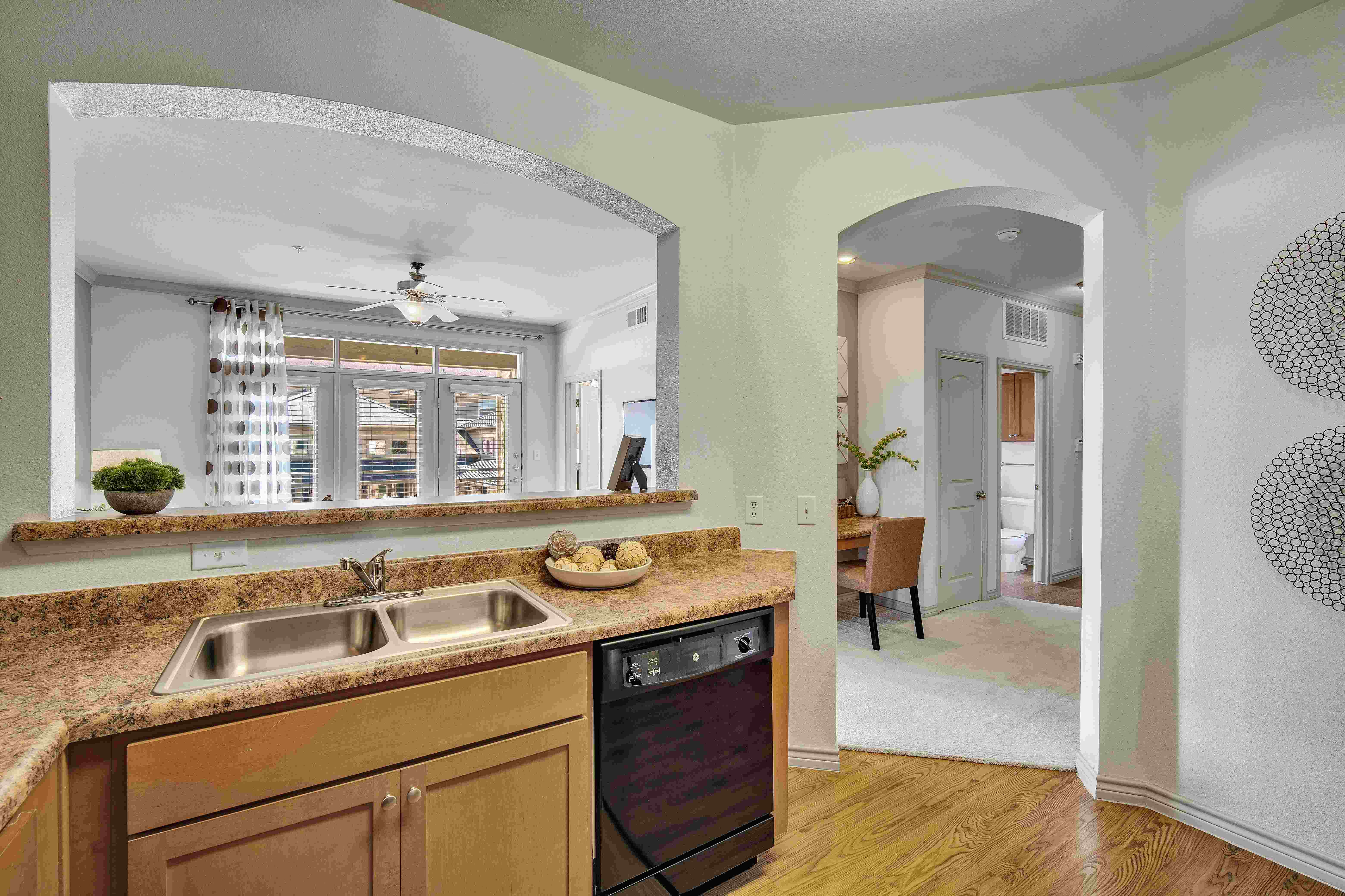 Crescent Pointe Apartments Image 19