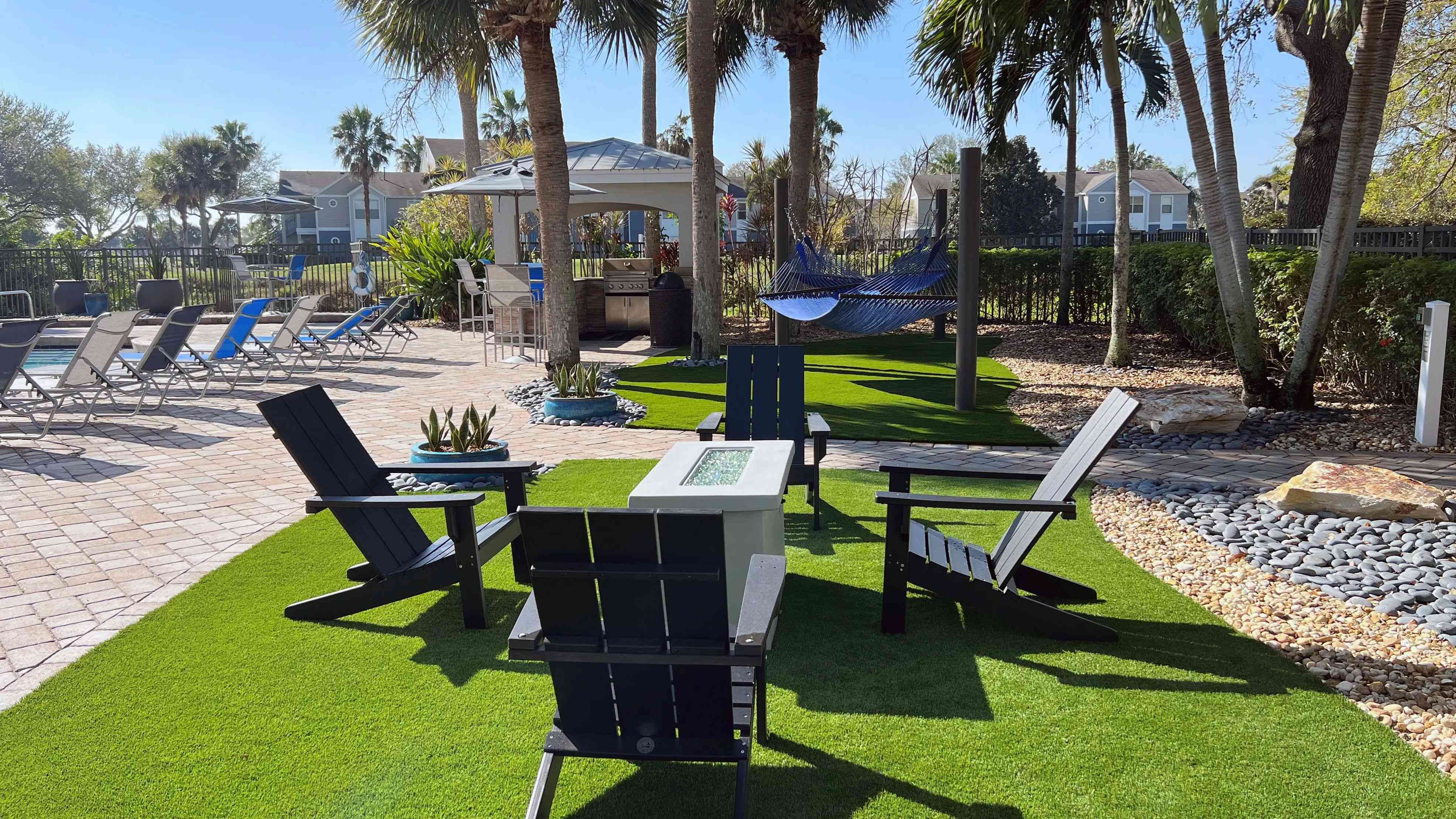 Gather around the poolside fire pit for cozy chats and making memories.