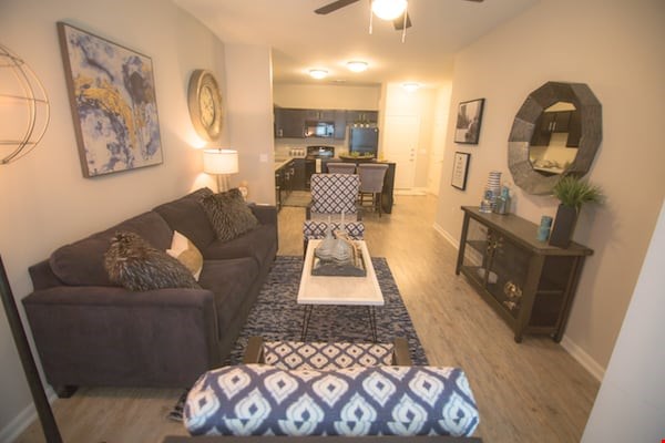 Sansom Pointe Senior Image 8