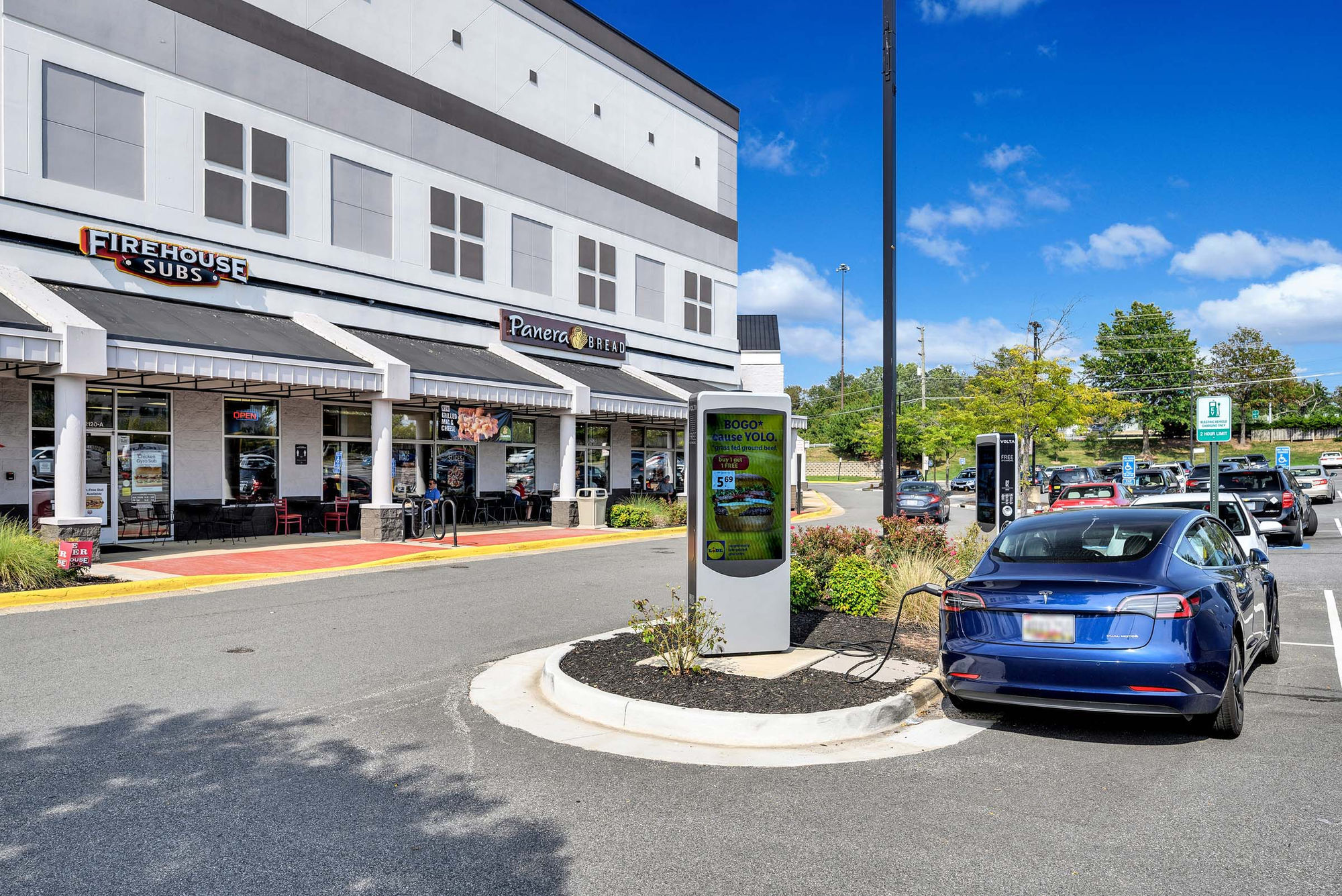 Camden Monument Place Image 38