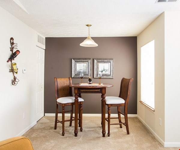 Apartments At The Lakes Of Windsor Indianapolis
