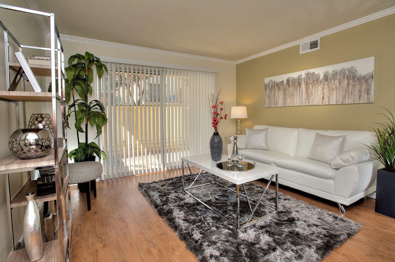 Creekside Gardens Image 5