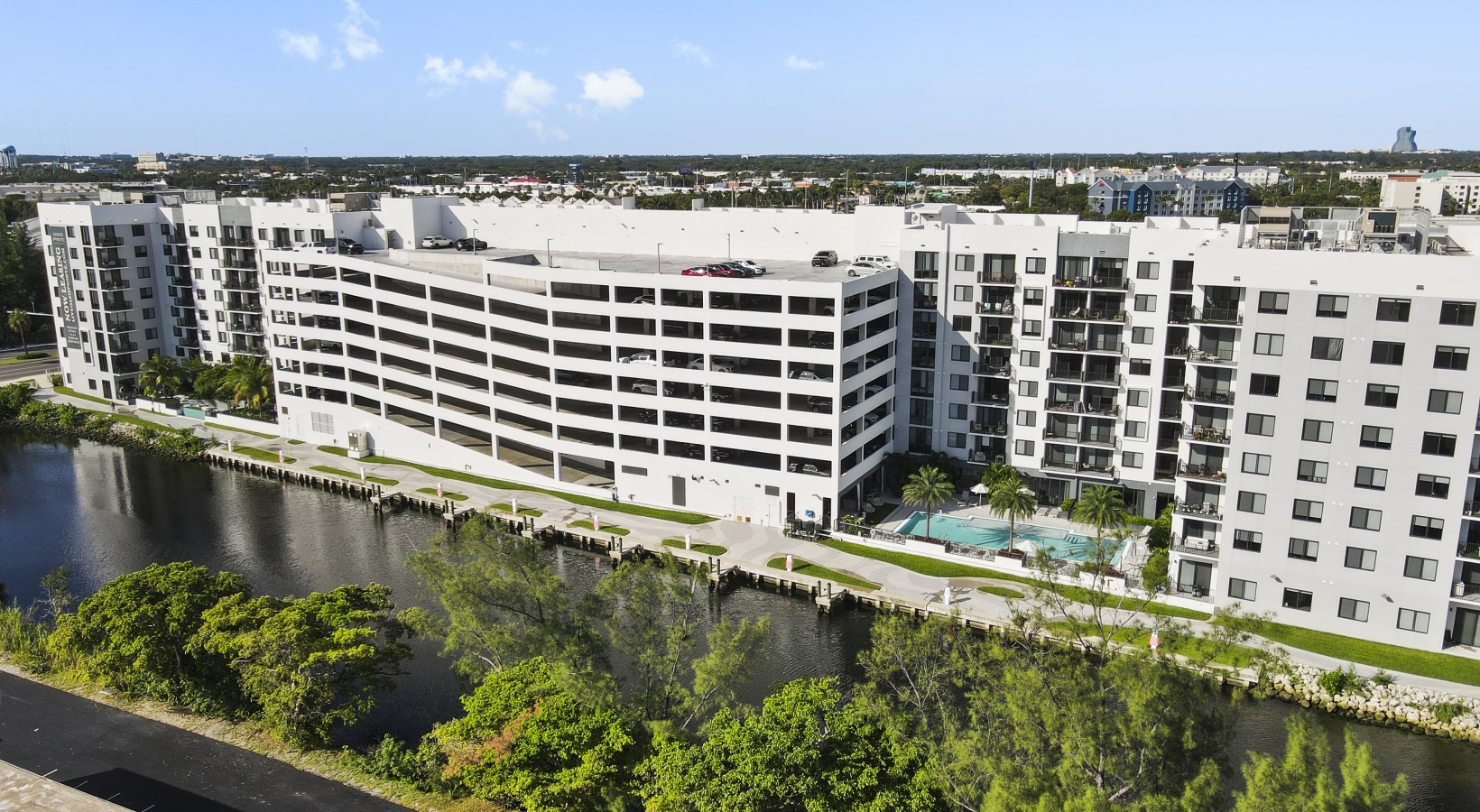 Oasis Pointe Image 2