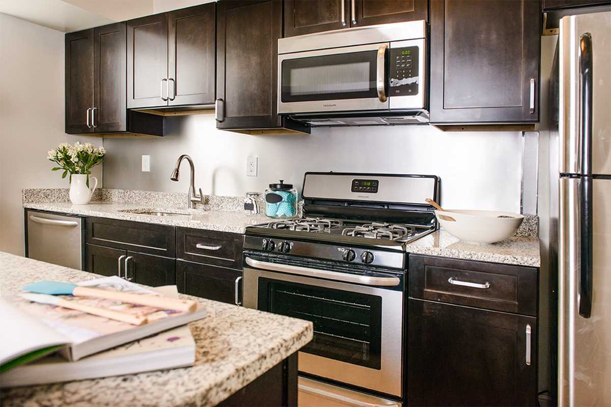 Alden Park Luxury Apartments Image 13