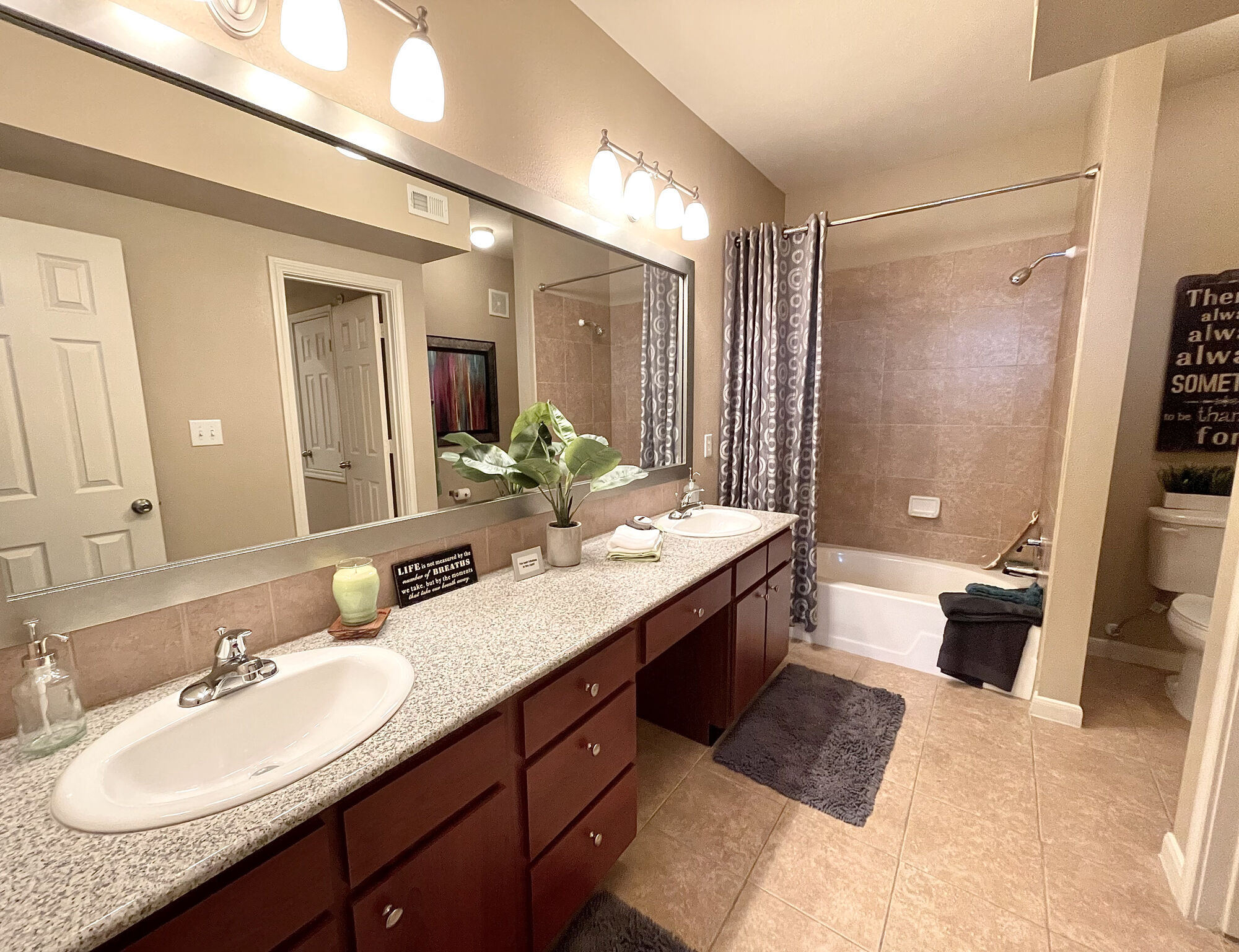 The Abbey at Stone Oak Image 8