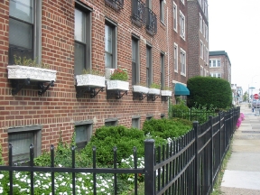 Sylvania Gardens Apartments Image 4