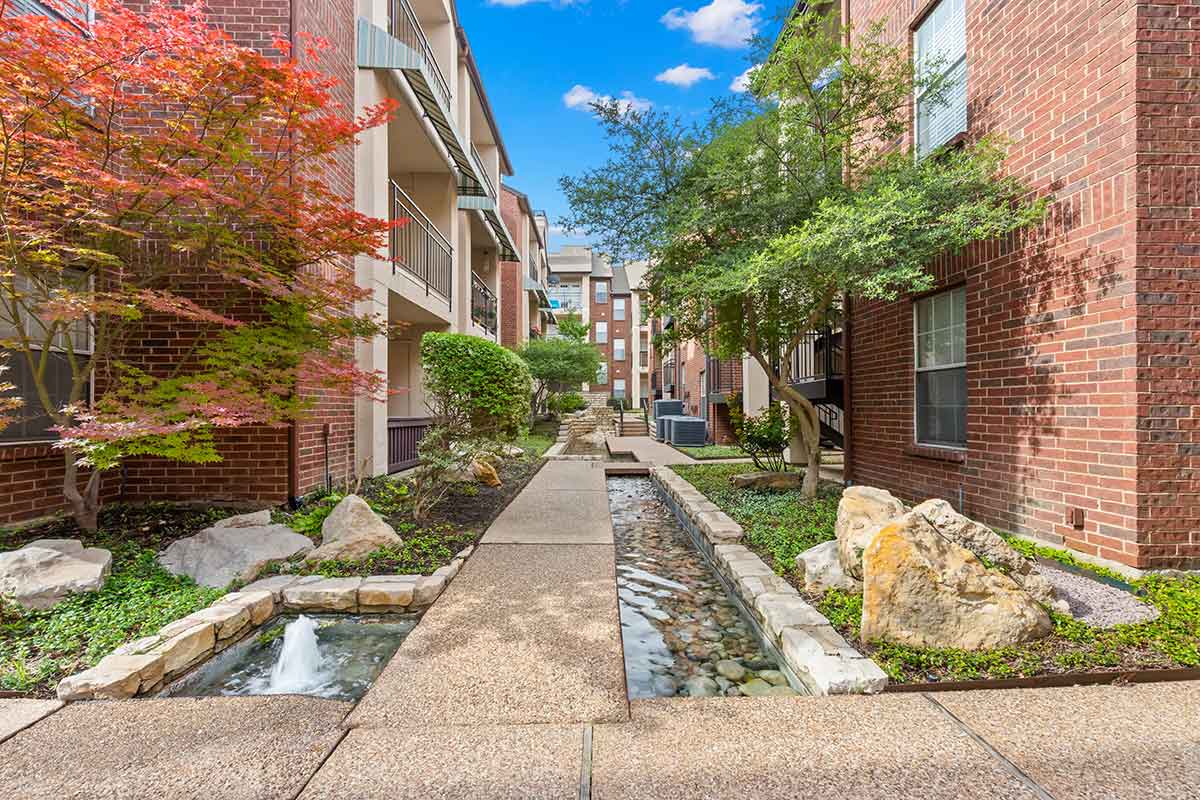 Tonti Lakeside Image 7