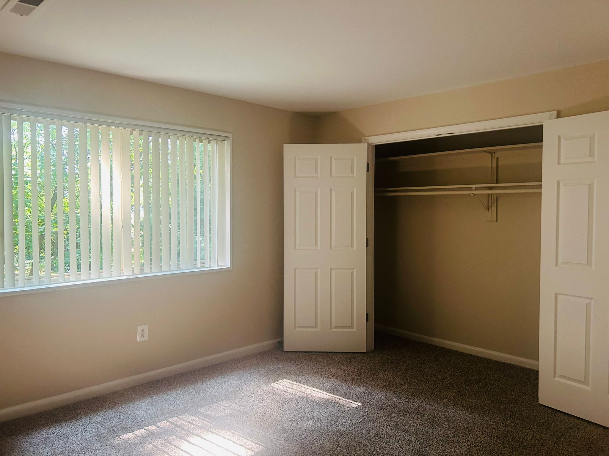 Summit Crest Image 41