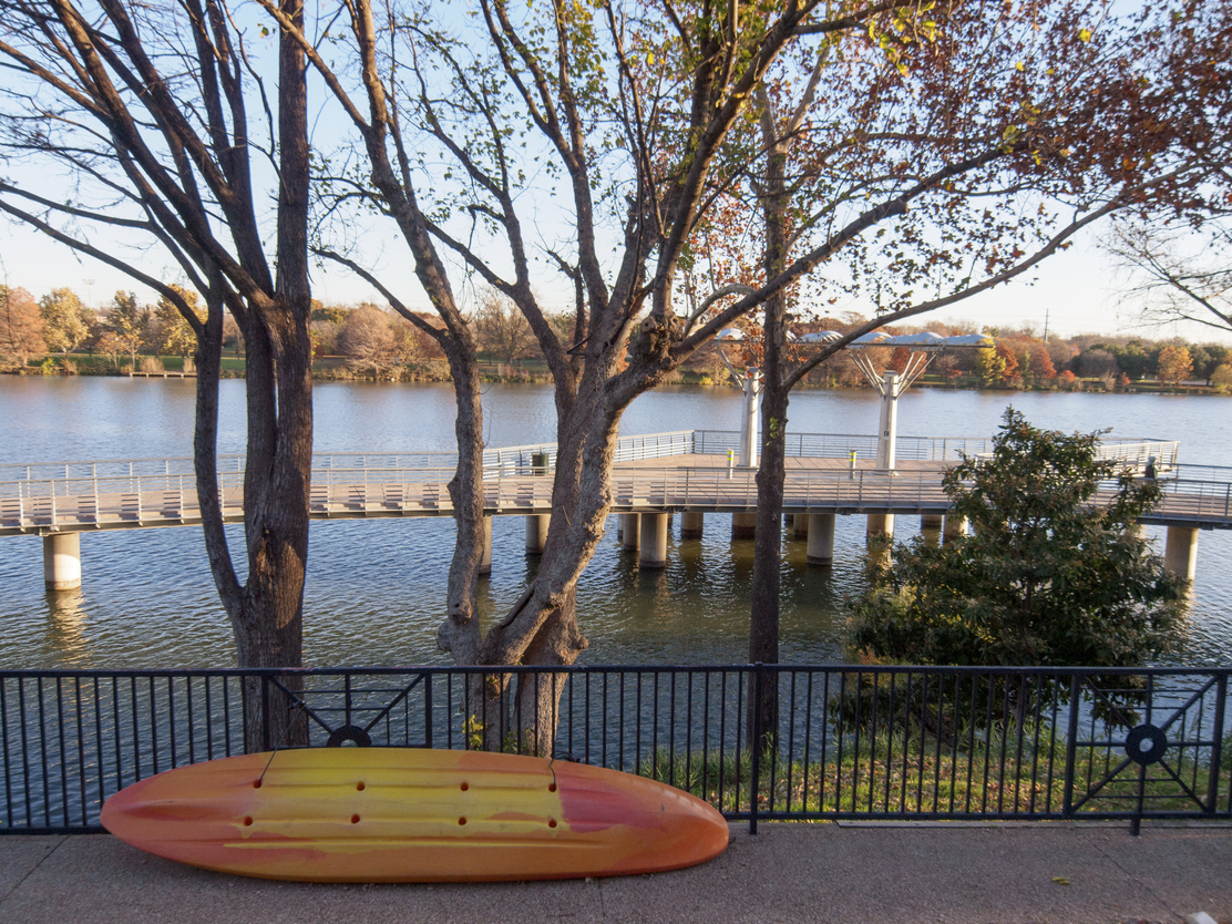 Breakers on the Lake Image 4