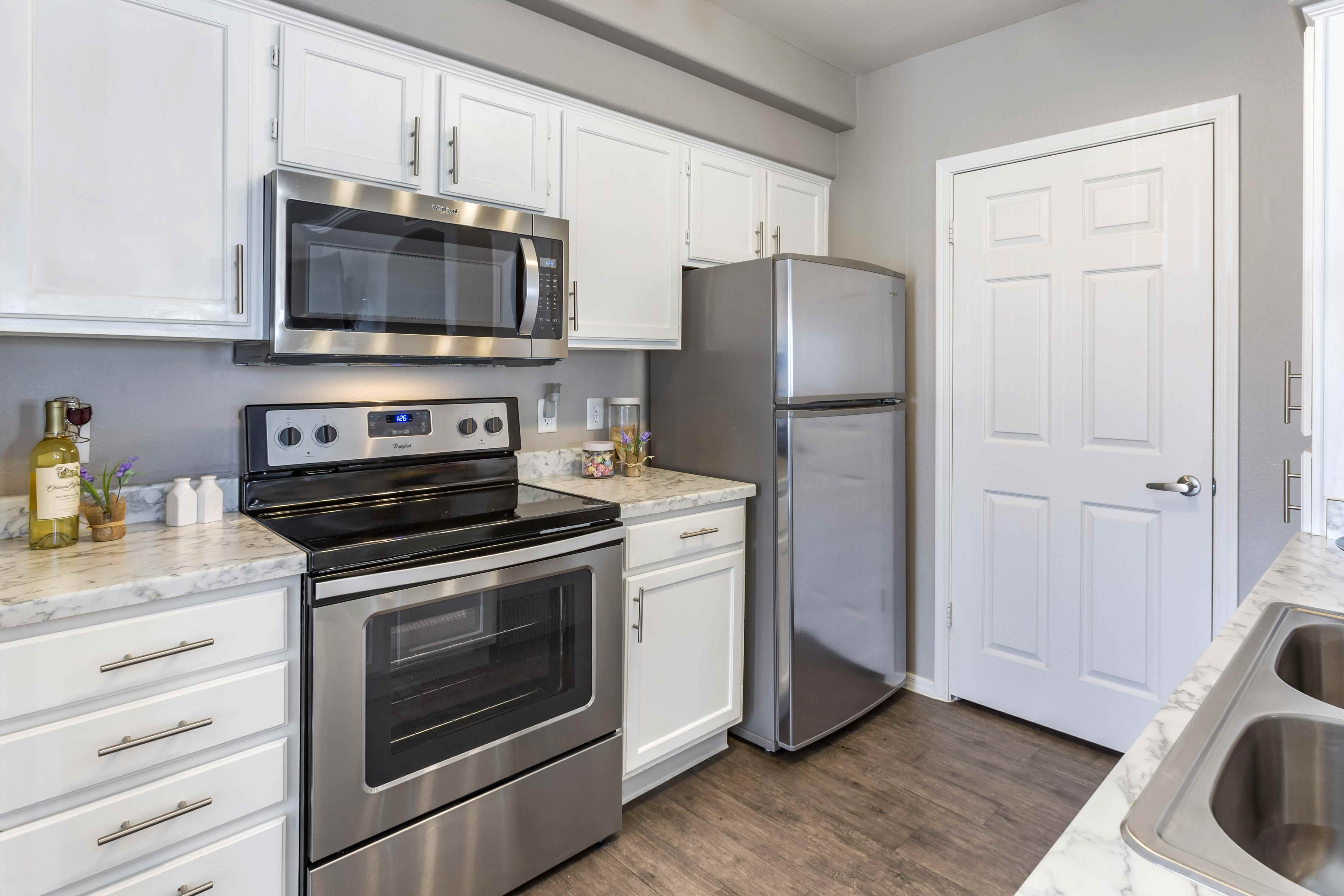 Carlyle Townhomes OLD Image 49