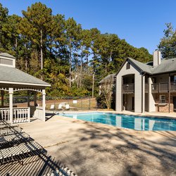 Laurel Crossing Apartments Image 2