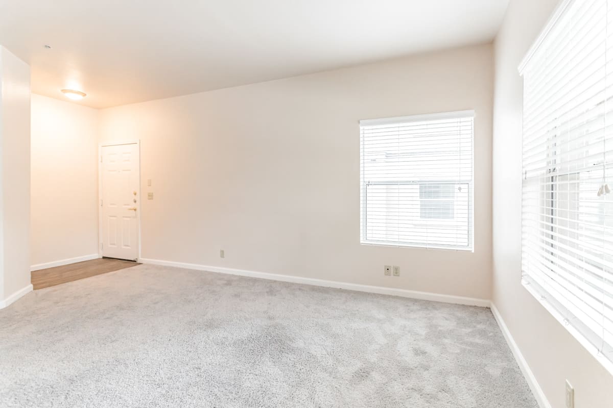 Parkway Terraces Image 6