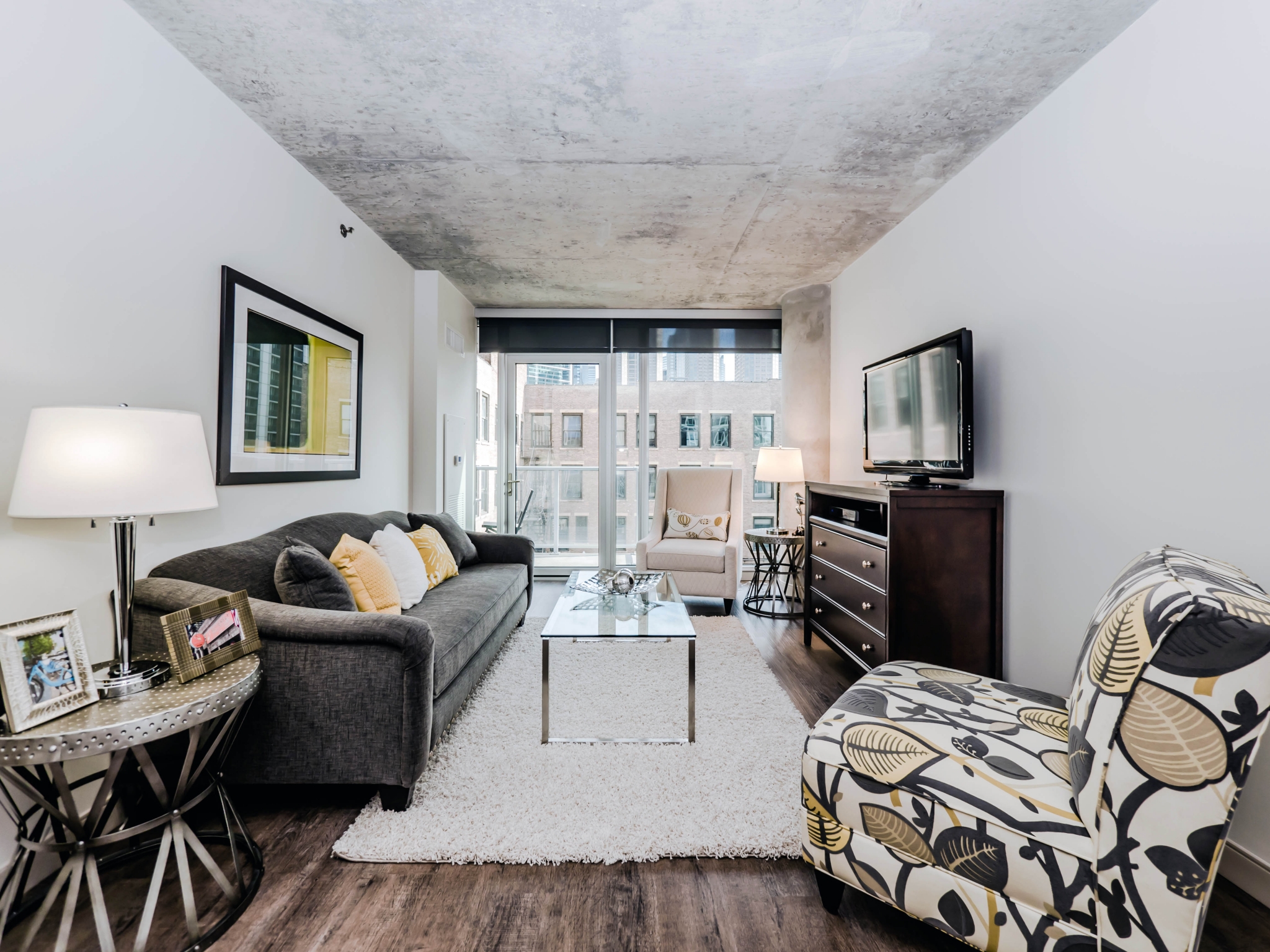 Gateway West Loop, Chicago - (see pics & AVAIL)