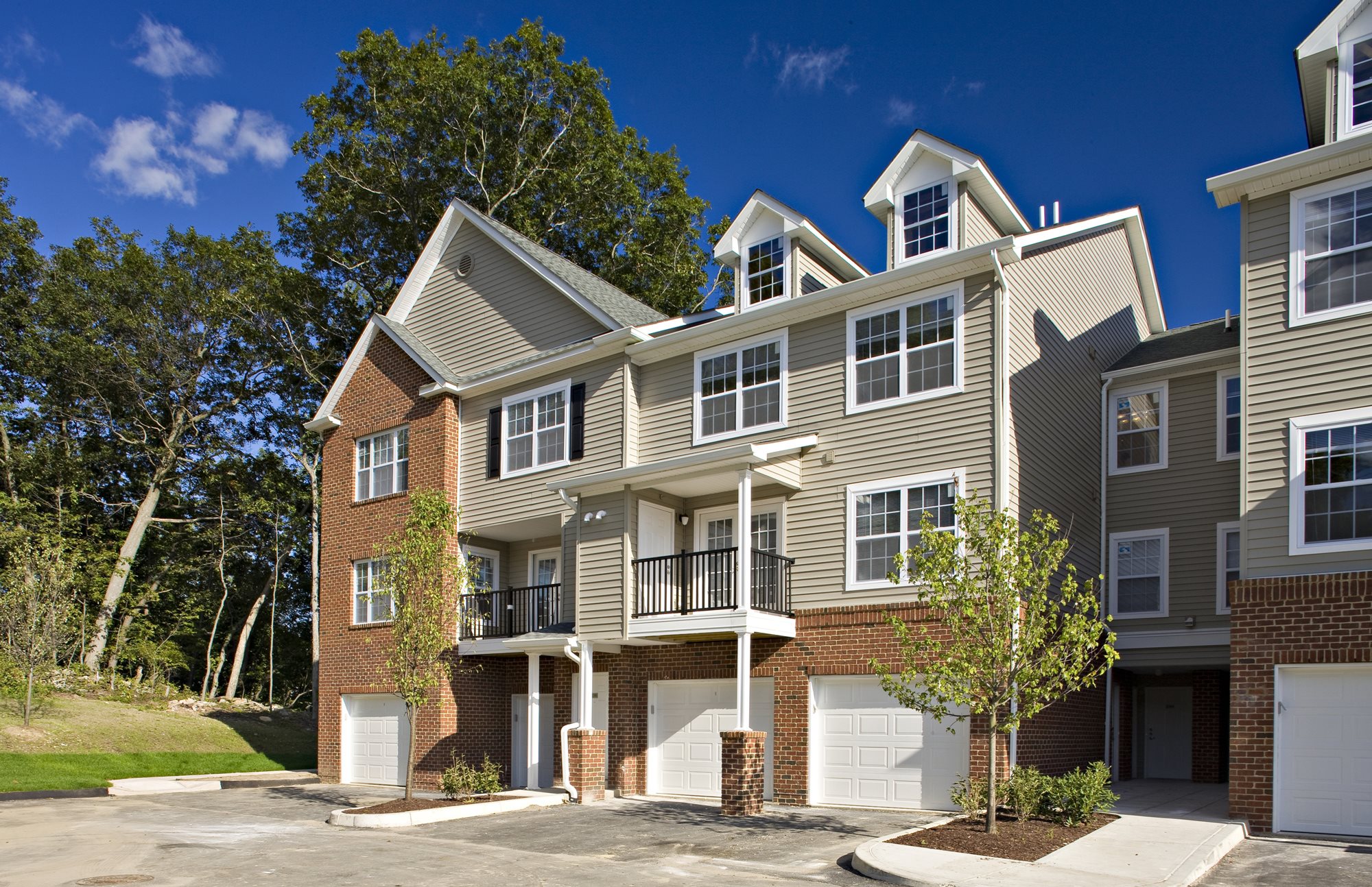 Huntington Townhomes Image 1