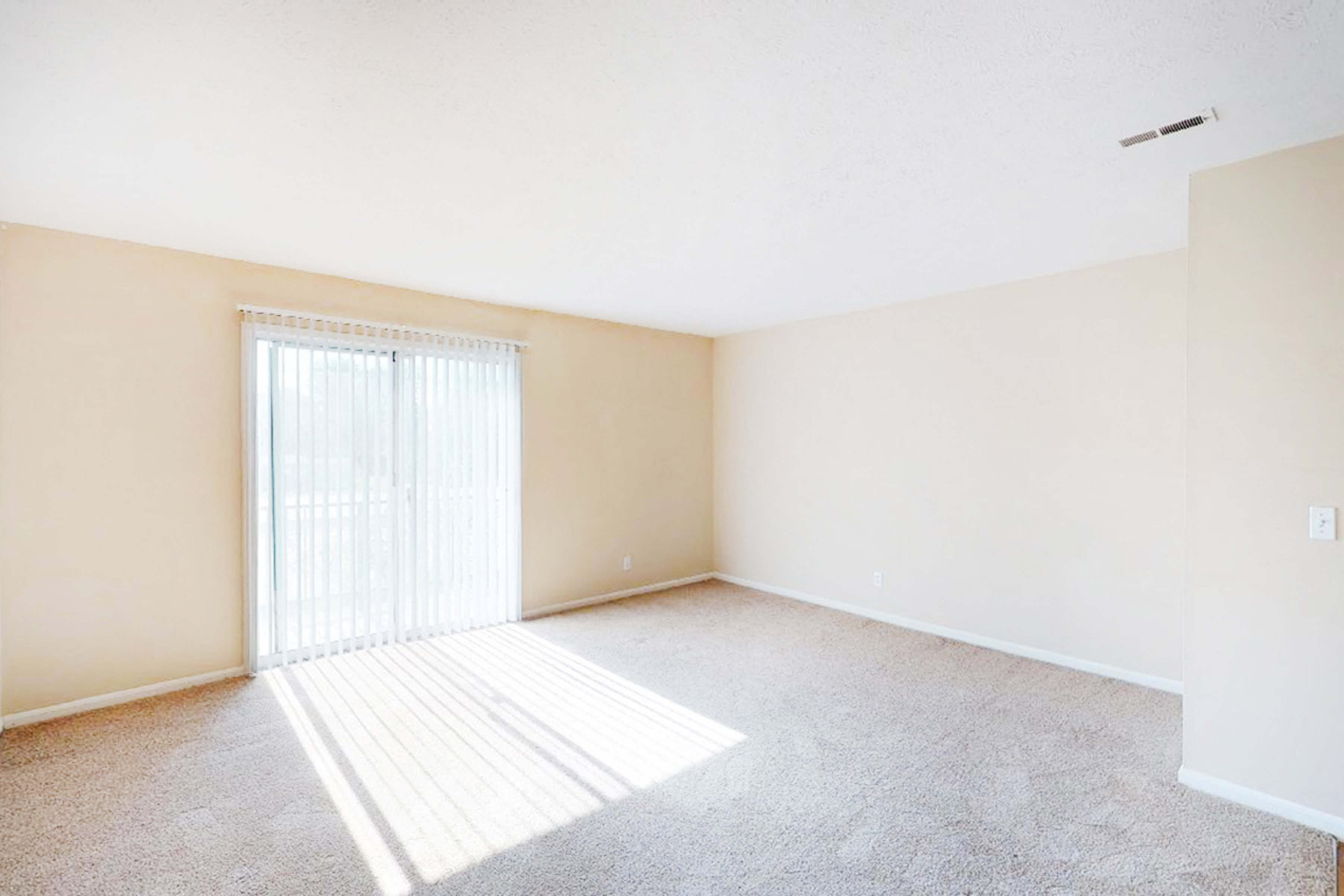 Crown Crossing Apartments Image 34