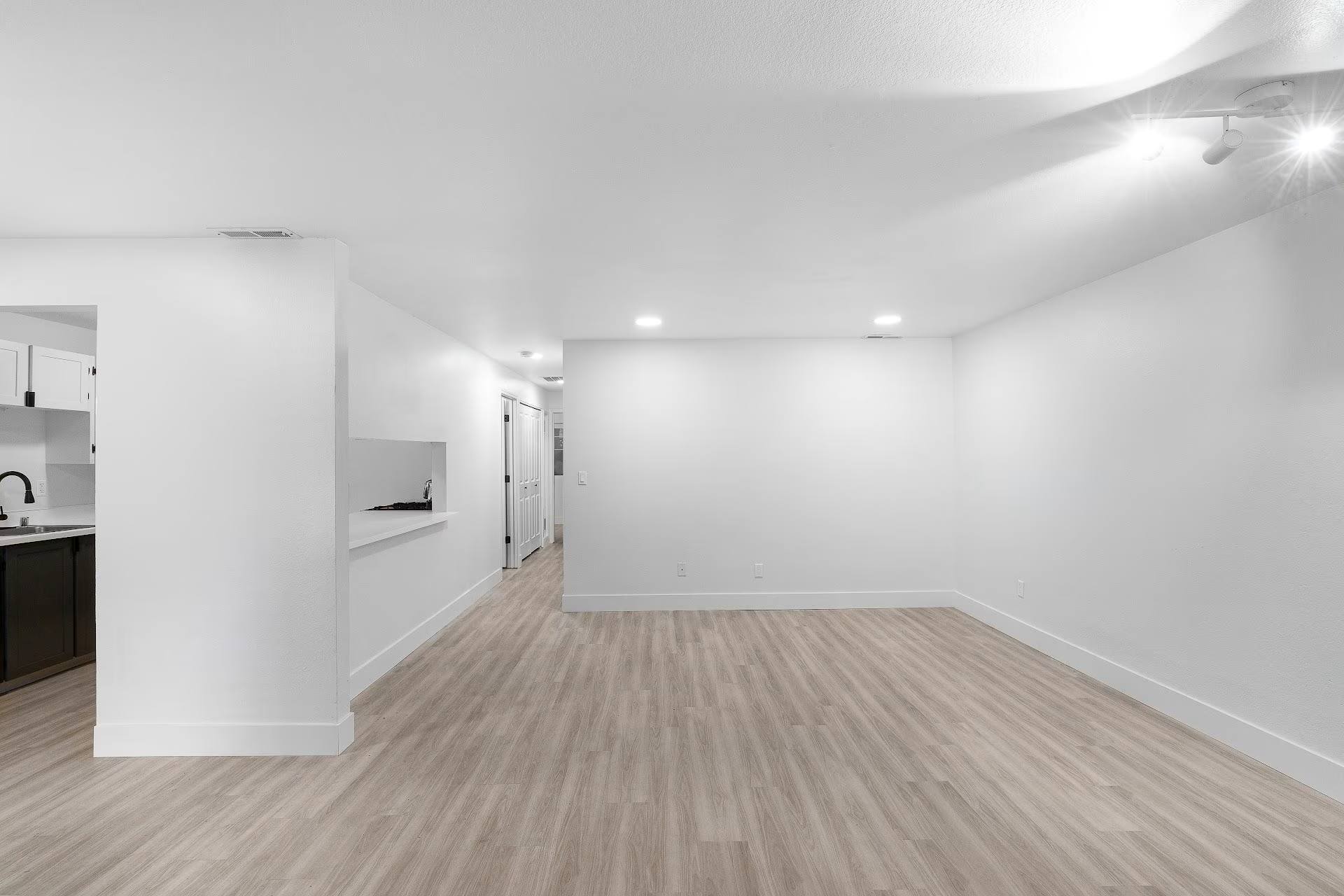 The Rosewood Apartments Image 13