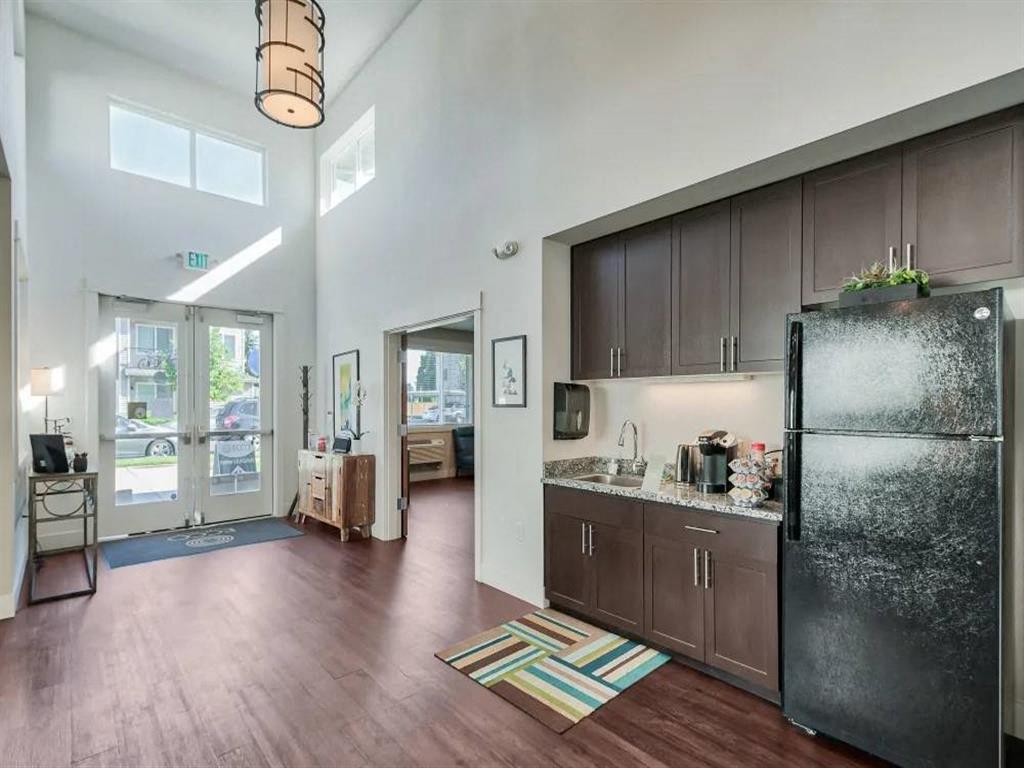 Ecco Apartments Image 15