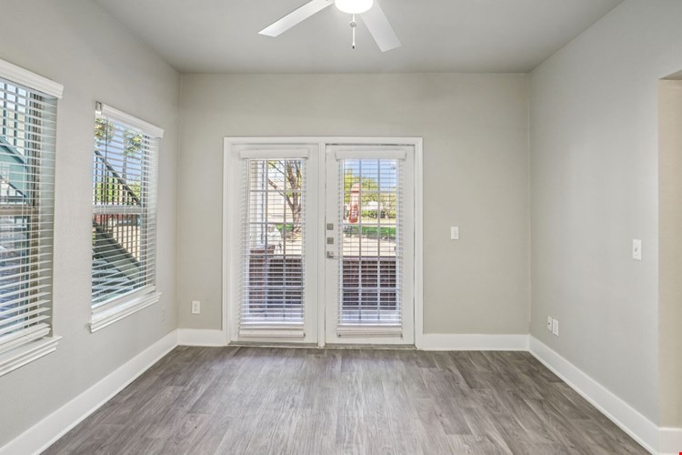 Larkin Apartment Homes Image 97