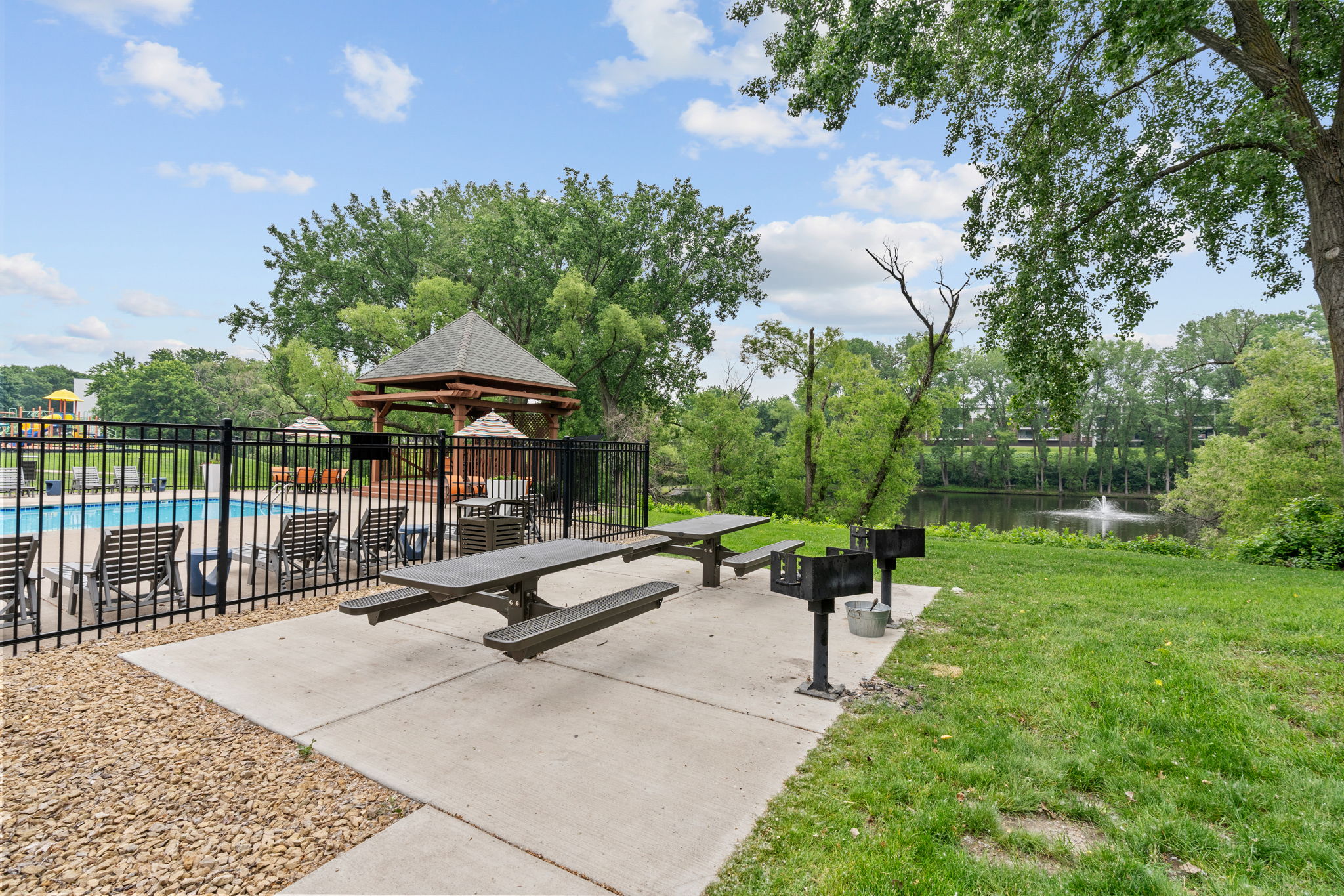 Willow Pond Image 21