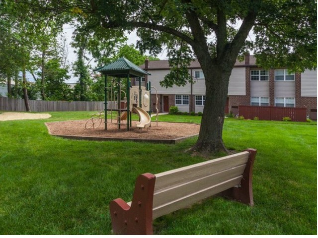 Regency Woods Image 20