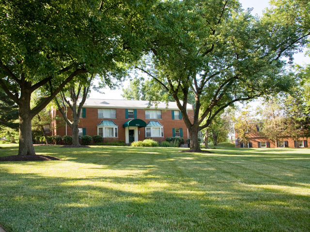 Hampton Gardens Image 2