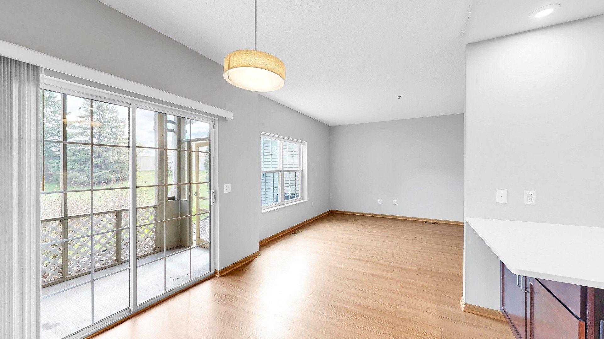 Cedar Pointe Townhomes Image 75