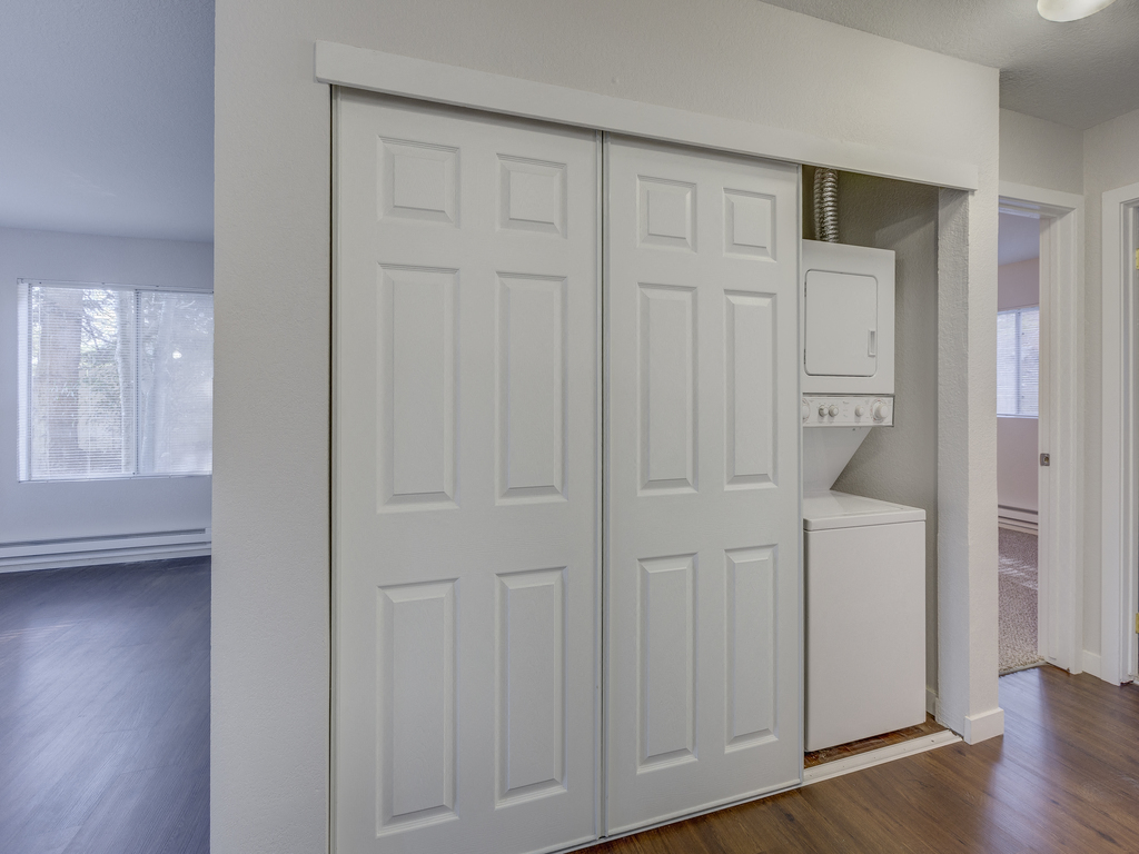 Nickel Creek Apartments Image 6