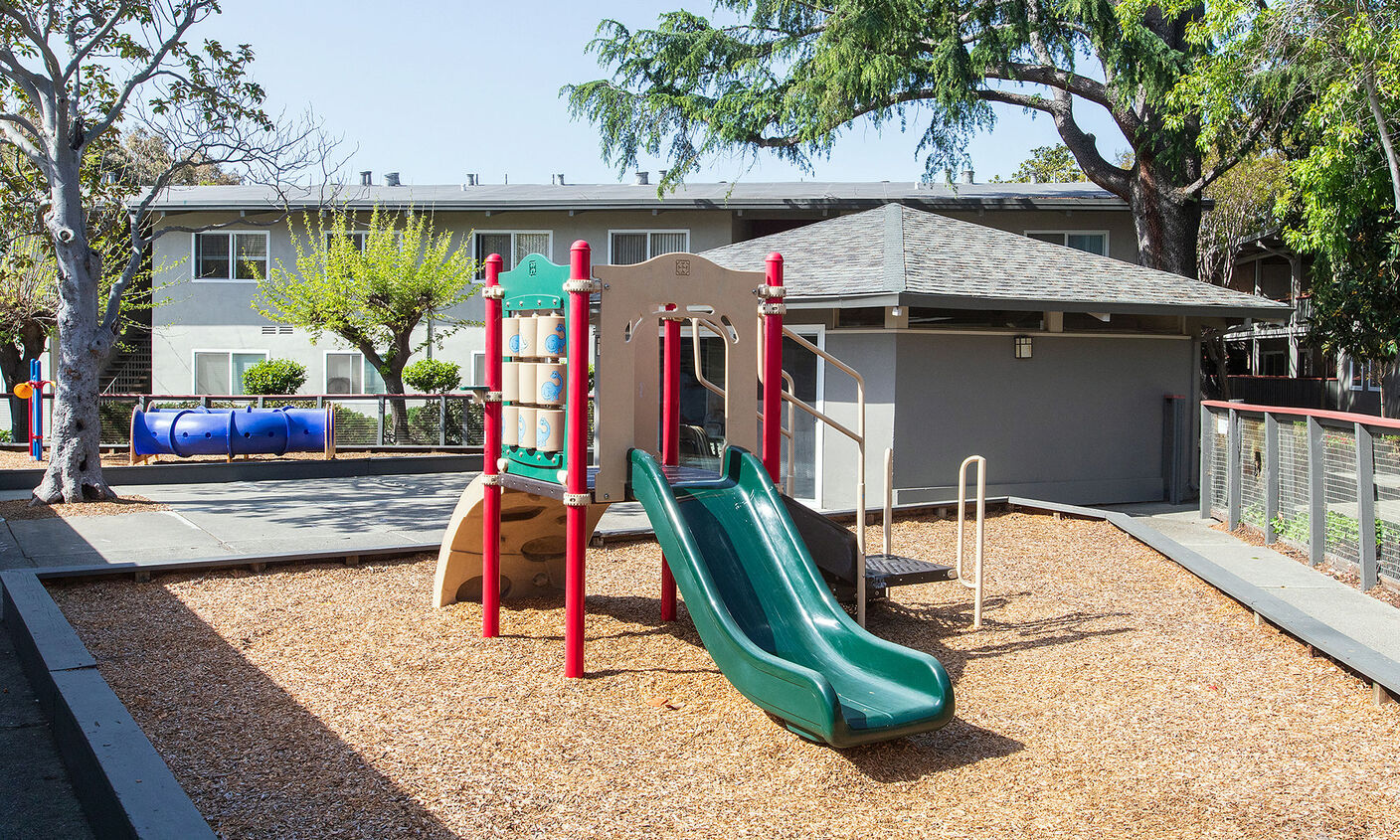 Park Orchard Apartments Image 3