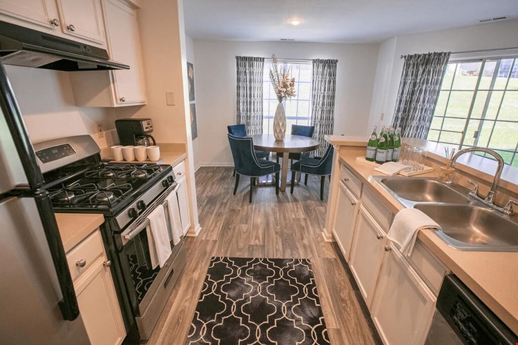 The Residence at Christopher Wren Apartments Image 27