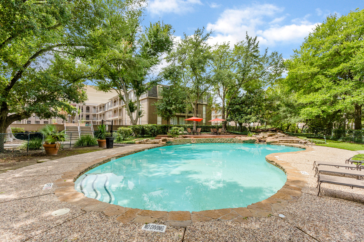 Yorktown Apartments Image 1