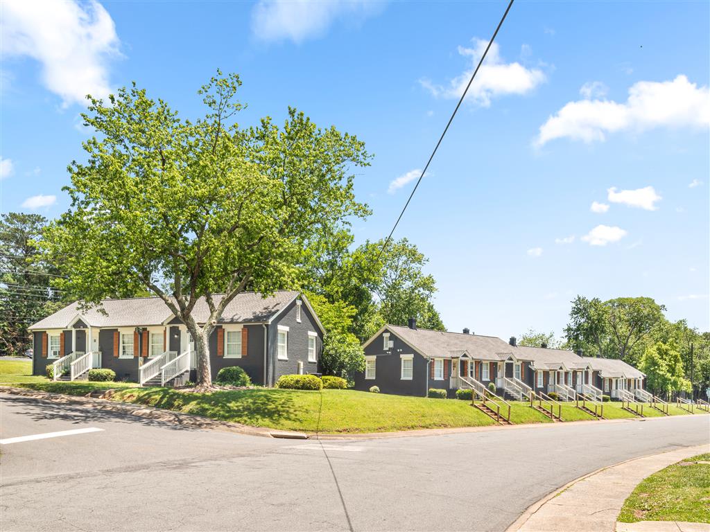 Balfour Marietta Image 2