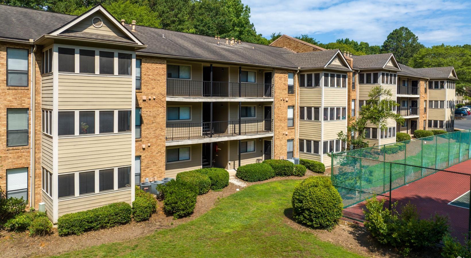 Valley Brook Crossing Image 4