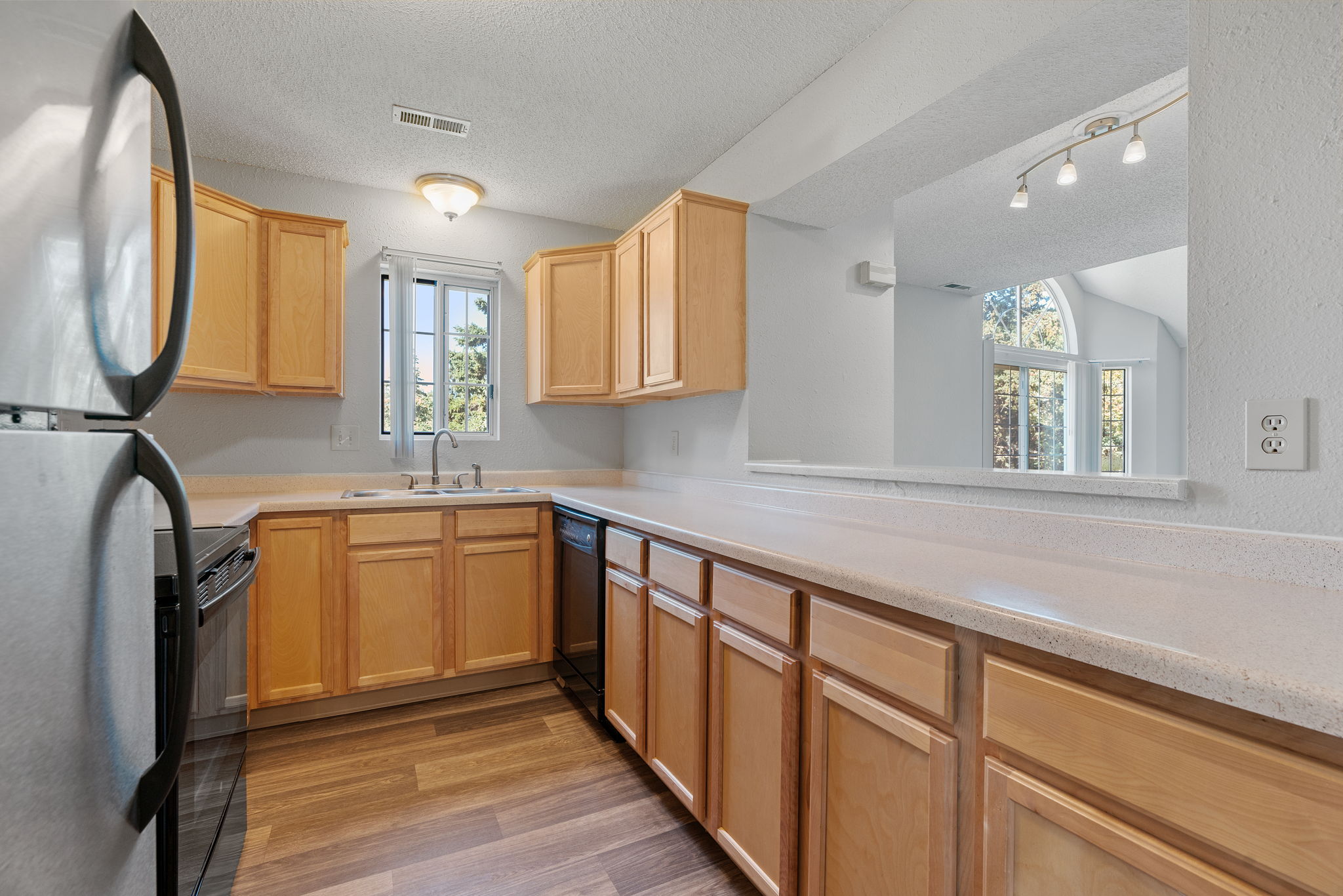 Bass Lake Hills Townhomes Image 12