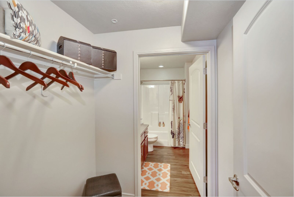 Meadowbrook Station Apartments Image 22